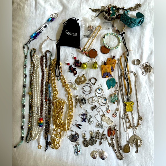 Jewelry Bundle - Picture 1 of 2